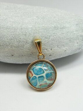 Double Sided flow pendant